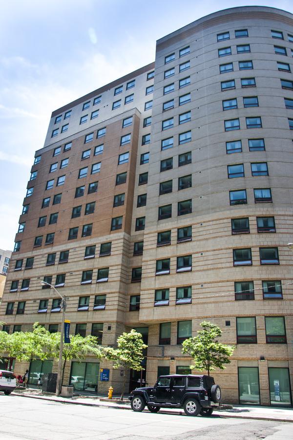 Toronto Metropolitan University- Pitman Hall Residence מראה חיצוני תמונה