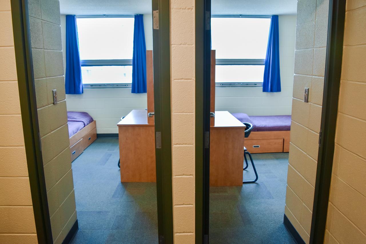 Toronto Metropolitan University- Pitman Hall Residence מראה חיצוני תמונה